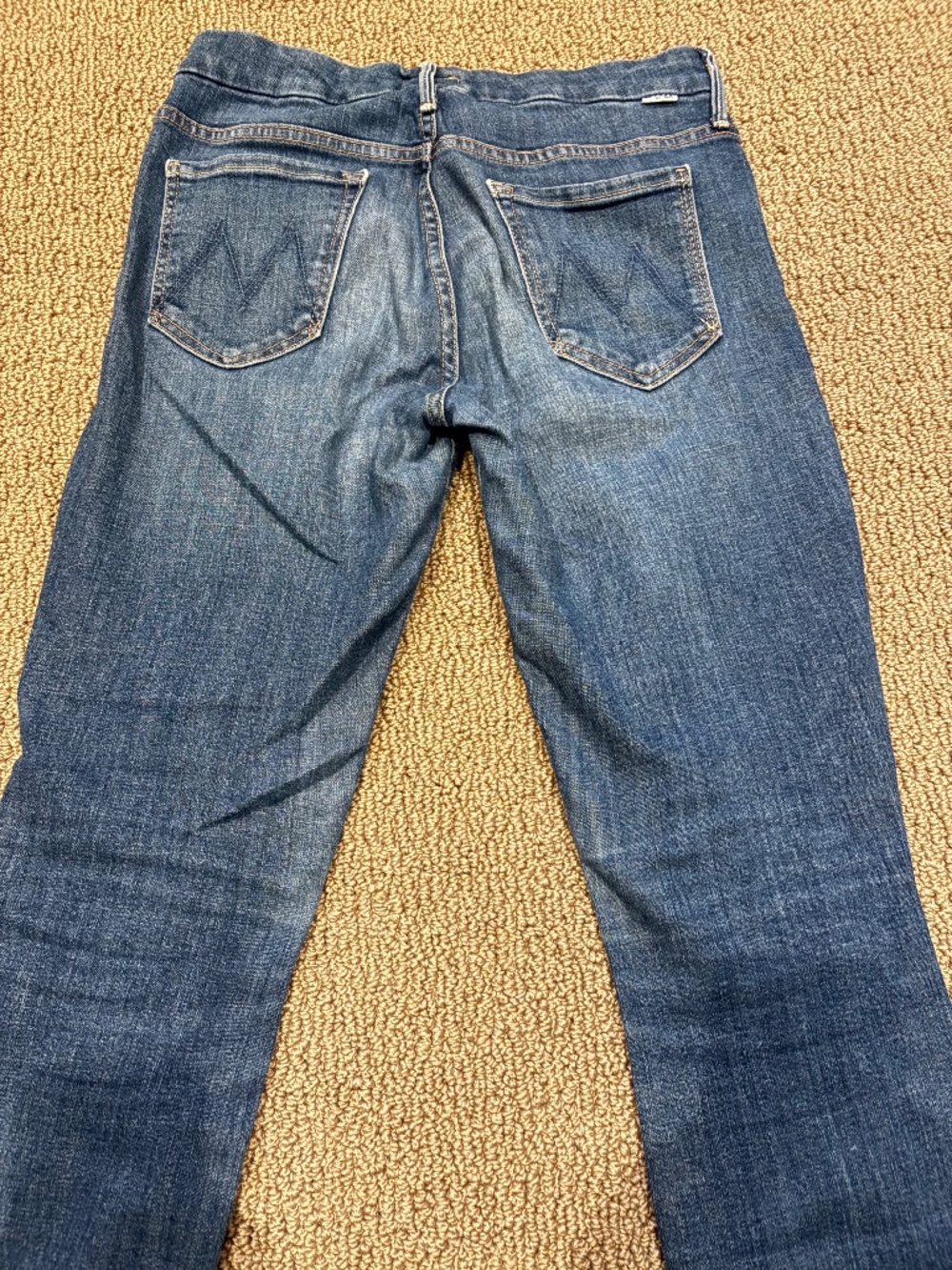 MOTHER Looker Ankle Fray jeans